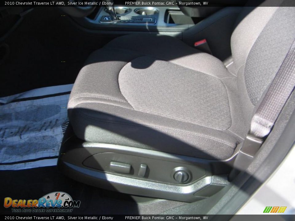 2010 Chevrolet Traverse LT AWD Silver Ice Metallic / Ebony Photo #13