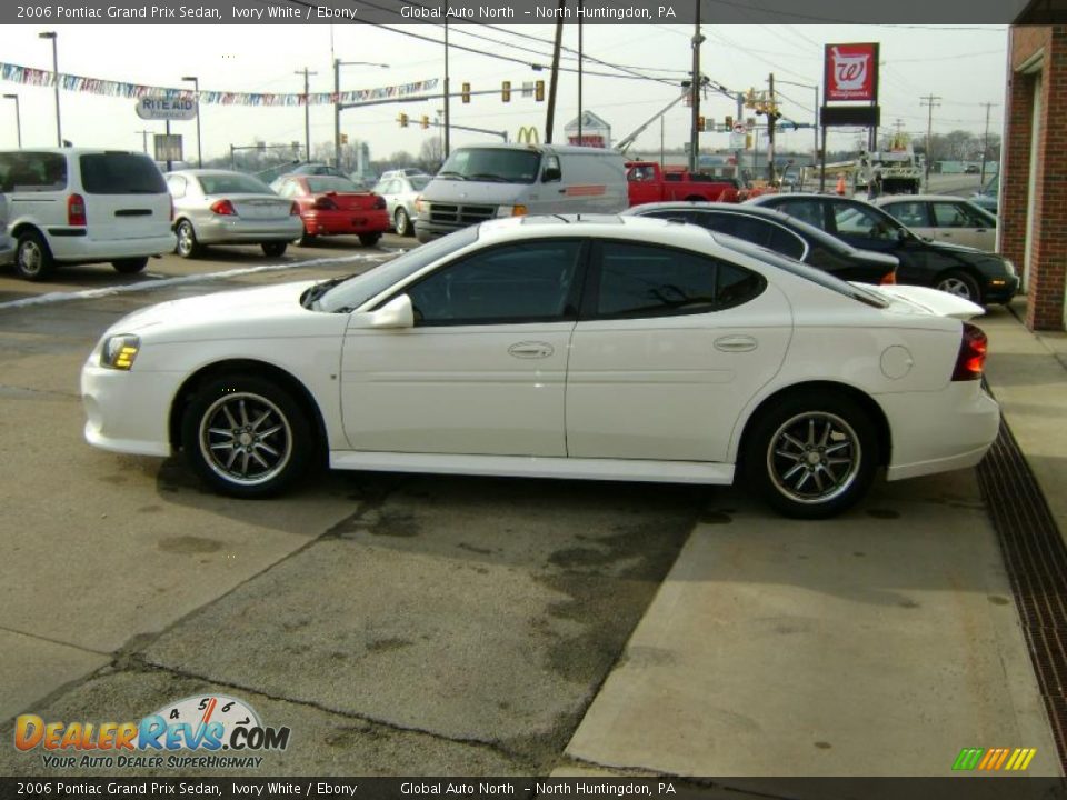 2006 Pontiac Grand Prix Sedan Ivory White / Ebony Photo #1