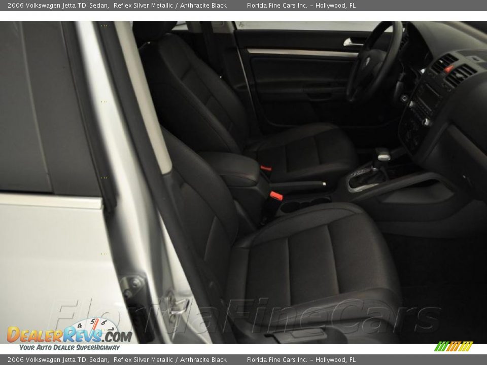 2006 Volkswagen Jetta TDI Sedan Reflex Silver Metallic / Anthracite Black Photo #13