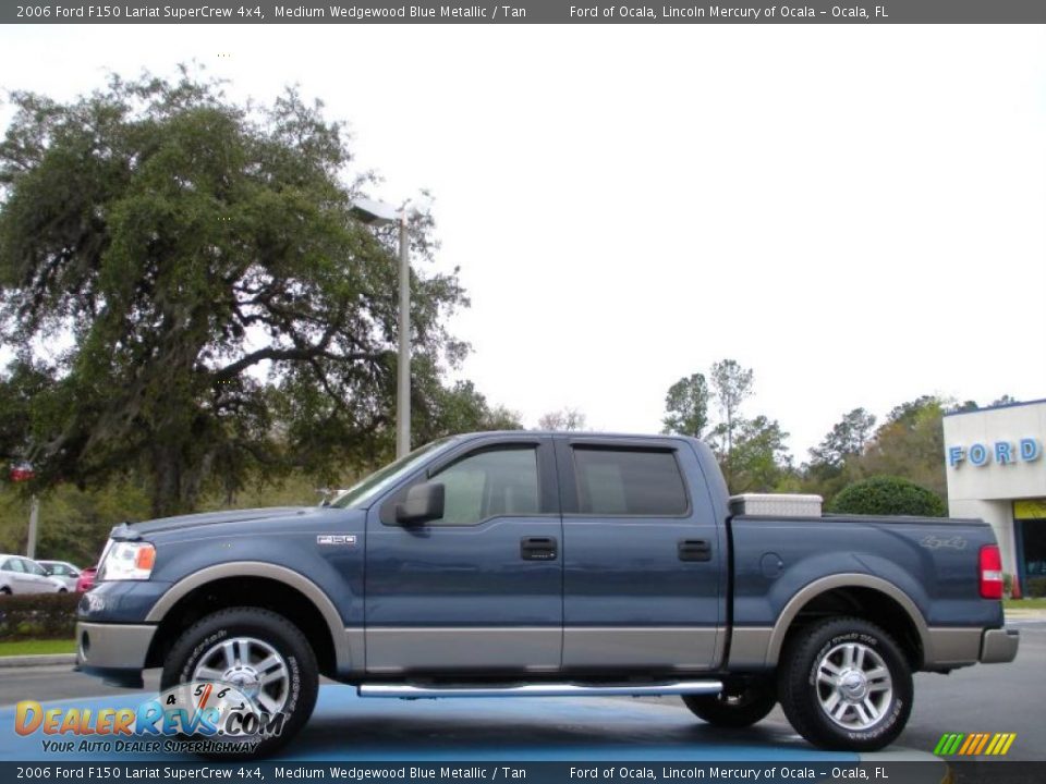 2006 Ford F150 Lariat SuperCrew 4x4 Medium Wedgewood Blue Metallic / Tan Photo #2