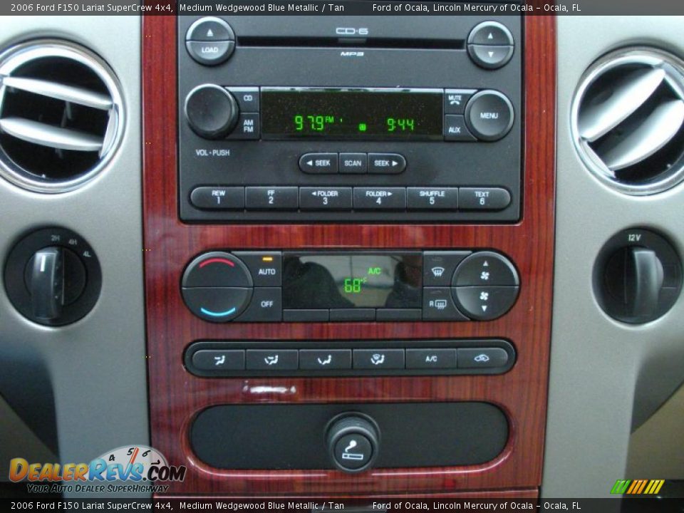 2006 Ford F150 Lariat SuperCrew 4x4 Medium Wedgewood Blue Metallic / Tan Photo #24