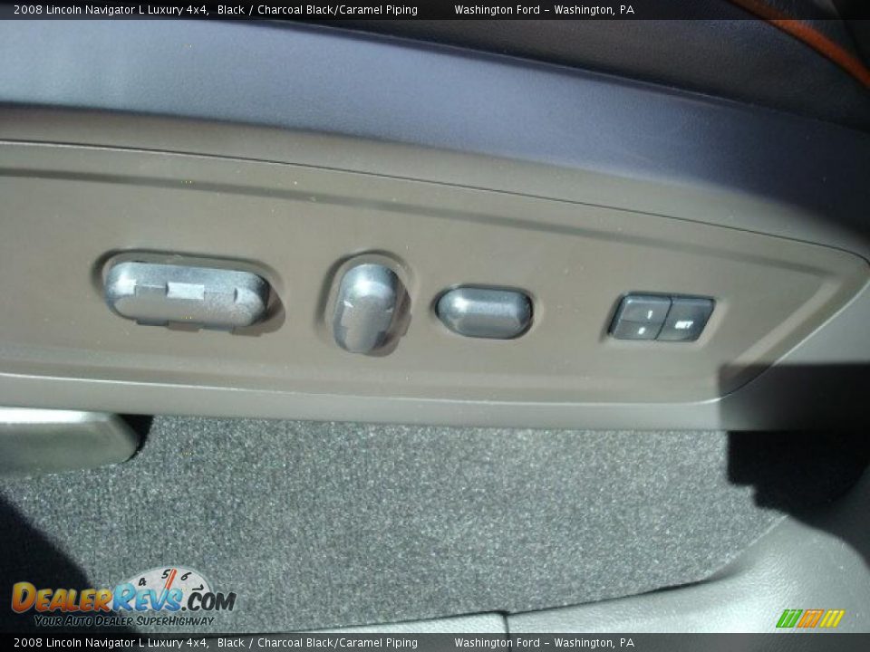 2008 Lincoln Navigator L Luxury 4x4 Black / Charcoal Black/Caramel Piping Photo #17