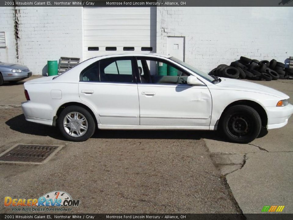 2001 Mitsubishi Galant ES Northstar White / Gray Photo #6