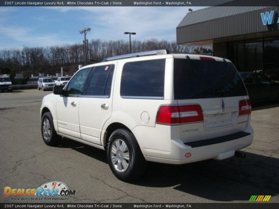 2007 Lincoln Navigator Luxury 4x4 White Chocolate Tri-Coat / Stone Photo #2