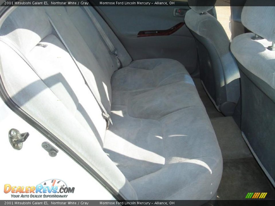 2001 Mitsubishi Galant ES Northstar White / Gray Photo #14