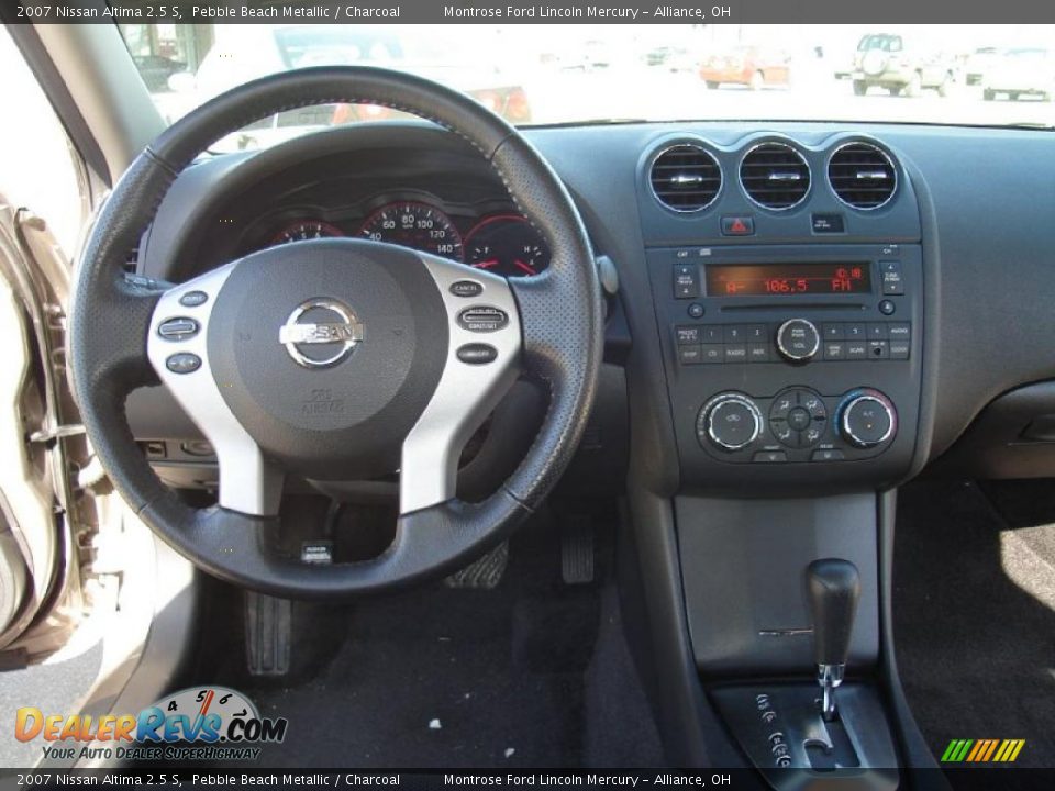 2007 Nissan Altima 2.5 S Pebble Beach Metallic / Charcoal Photo #16