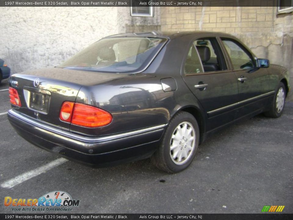 1997 Mercedes-Benz E 320 Sedan Black Opal Pearl Metallic / Black Photo #1
