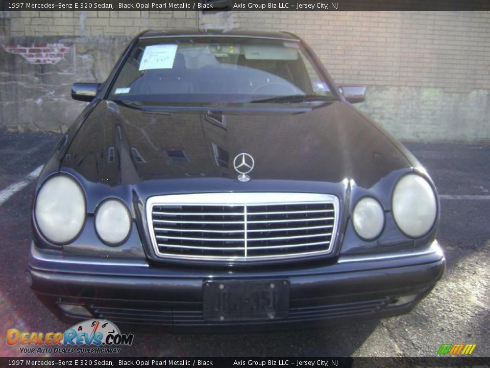 1997 Mercedes-Benz E 320 Sedan Black Opal Pearl Metallic / Black Photo #3