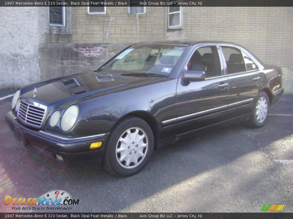 1997 Mercedes-Benz E 320 Sedan Black Opal Pearl Metallic / Black Photo #6