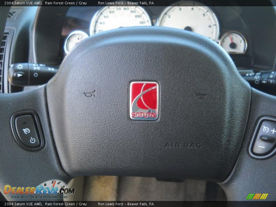 2004 Saturn VUE AWD Rain Forest Green / Gray Photo #24