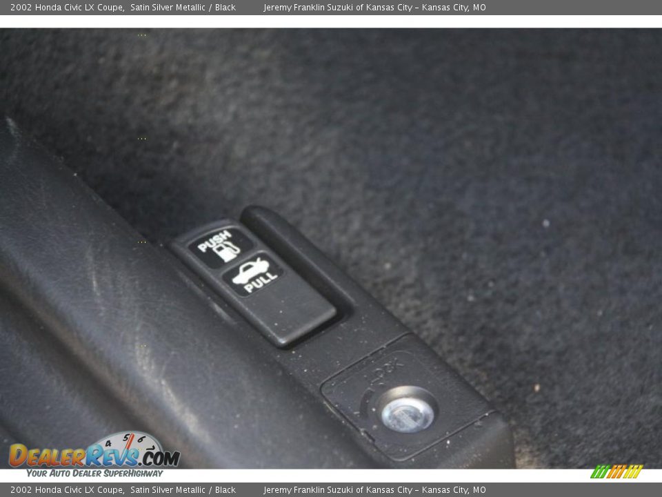 2002 Honda Civic LX Coupe Satin Silver Metallic / Black Photo #10