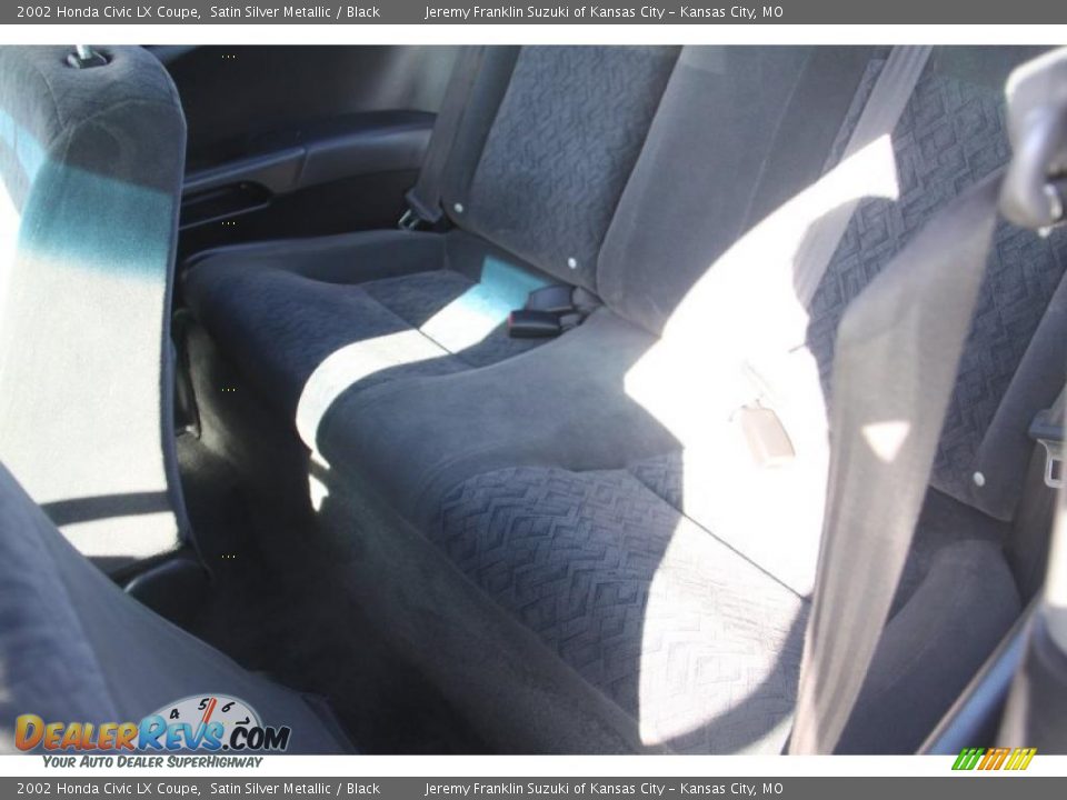 2002 Honda Civic LX Coupe Satin Silver Metallic / Black Photo #18