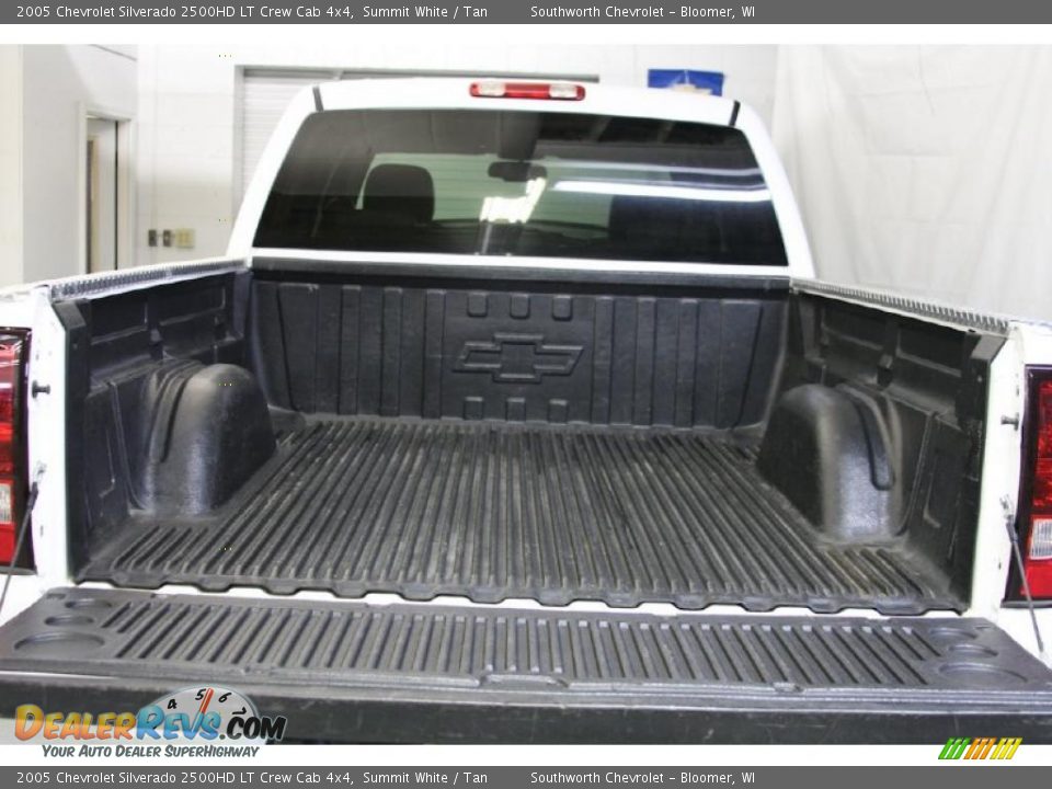 2005 Chevrolet Silverado 2500HD LT Crew Cab 4x4 Summit White / Tan Photo #4