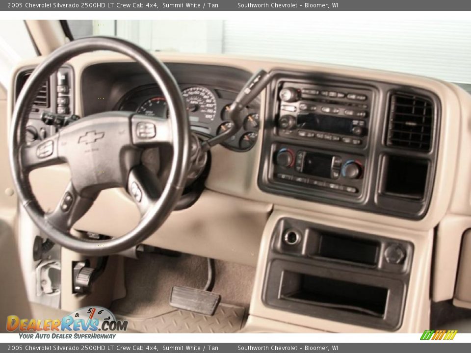 2005 Chevrolet Silverado 2500HD LT Crew Cab 4x4 Summit White / Tan Photo #8