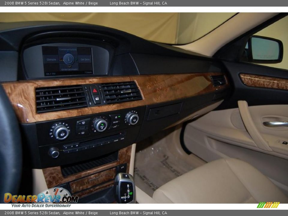 2008 BMW 5 Series 528i Sedan Alpine White / Beige Photo #35