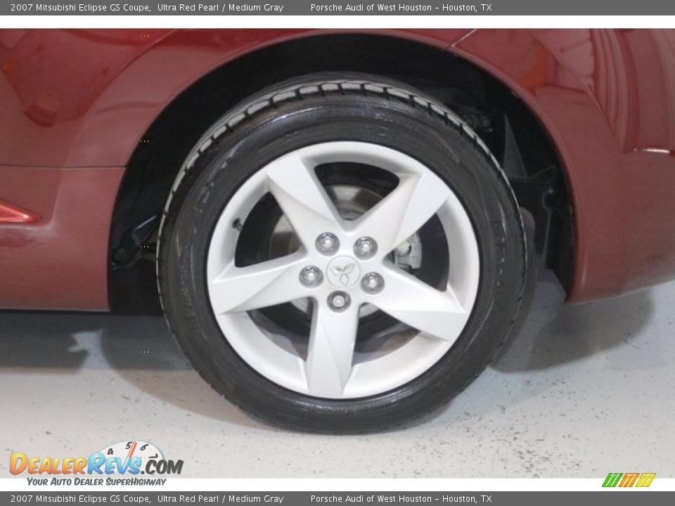 2007 Mitsubishi Eclipse GS Coupe Ultra Red Pearl / Medium Gray Photo #13