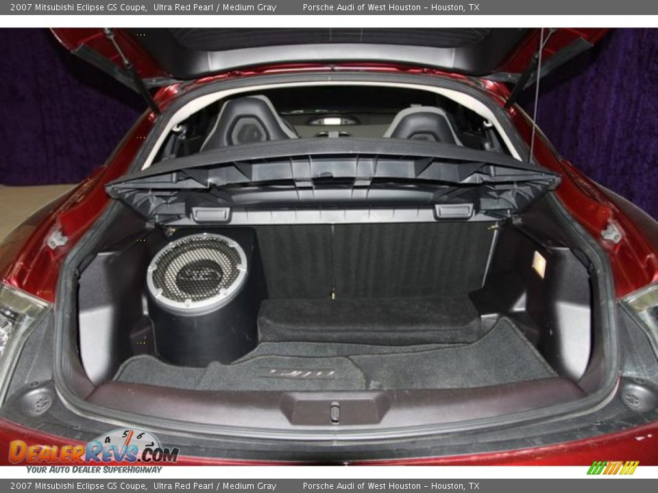 2007 Mitsubishi Eclipse GS Coupe Ultra Red Pearl / Medium Gray Photo #28