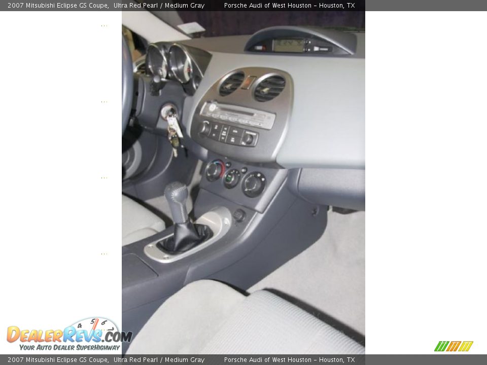 2007 Mitsubishi Eclipse GS Coupe Ultra Red Pearl / Medium Gray Photo #32