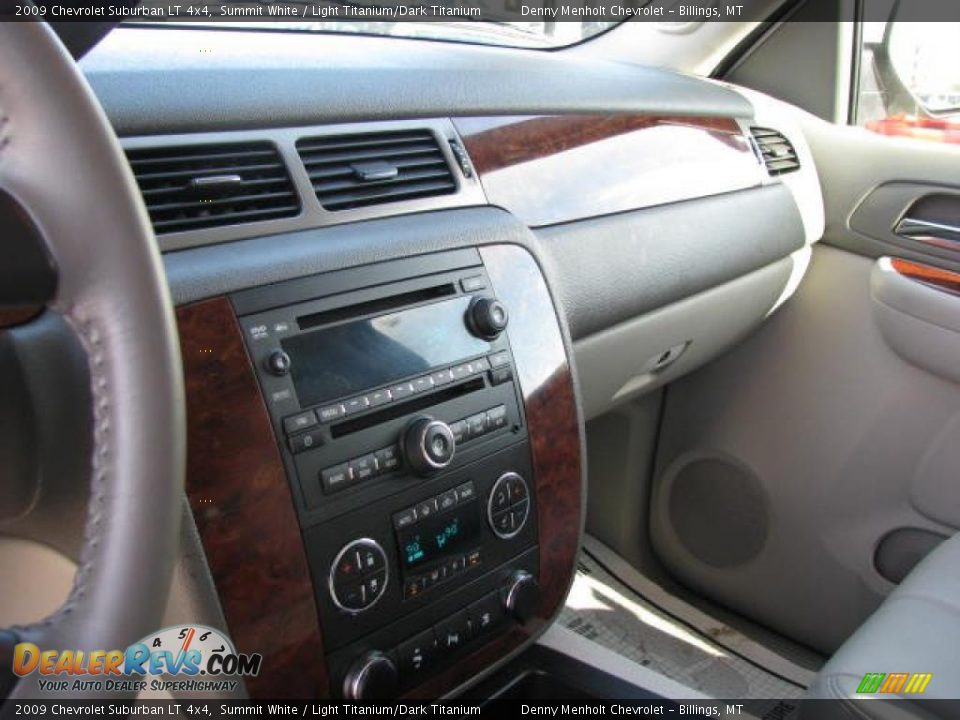 2009 Chevrolet Suburban LT 4x4 Summit White / Light Titanium/Dark Titanium Photo #6