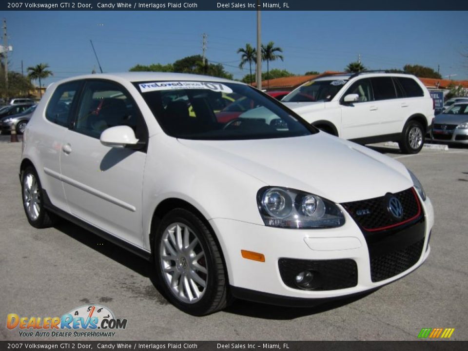 2007 Volkswagen GTI 2 Door Candy White / Interlagos Plaid Cloth Photo #7