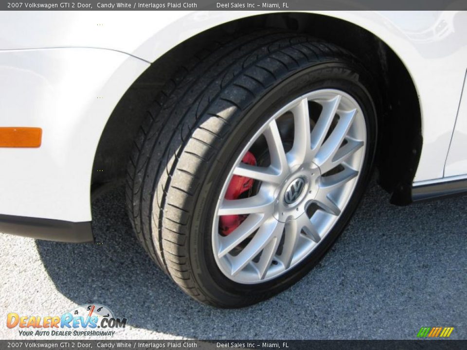 2007 Volkswagen GTI 2 Door Candy White / Interlagos Plaid Cloth Photo #13