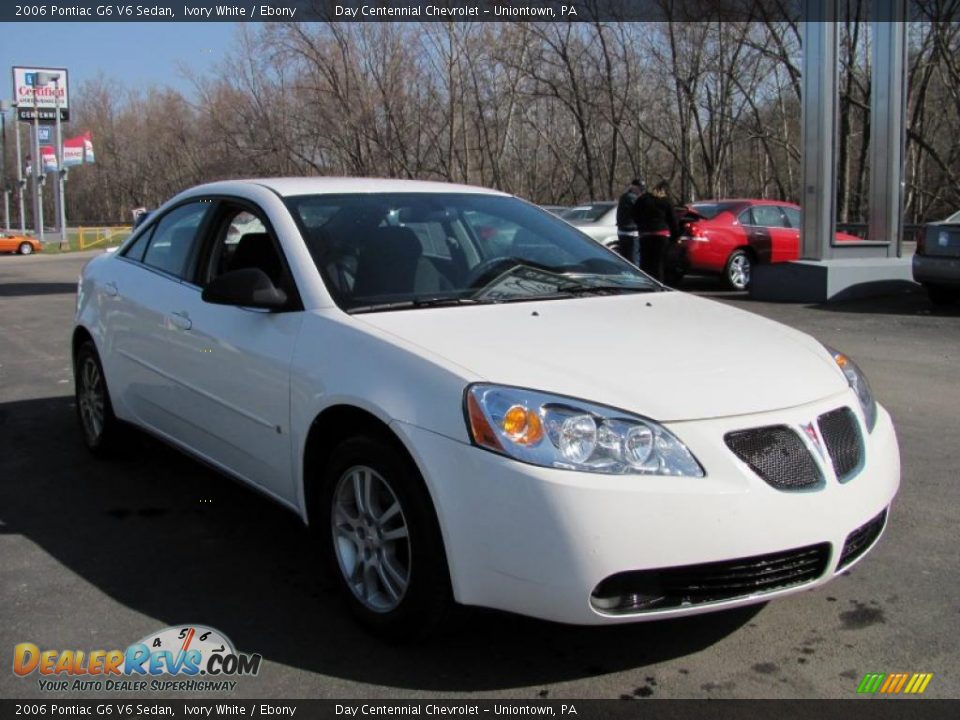 2006 Pontiac G6 V6 Sedan Ivory White / Ebony Photo #6