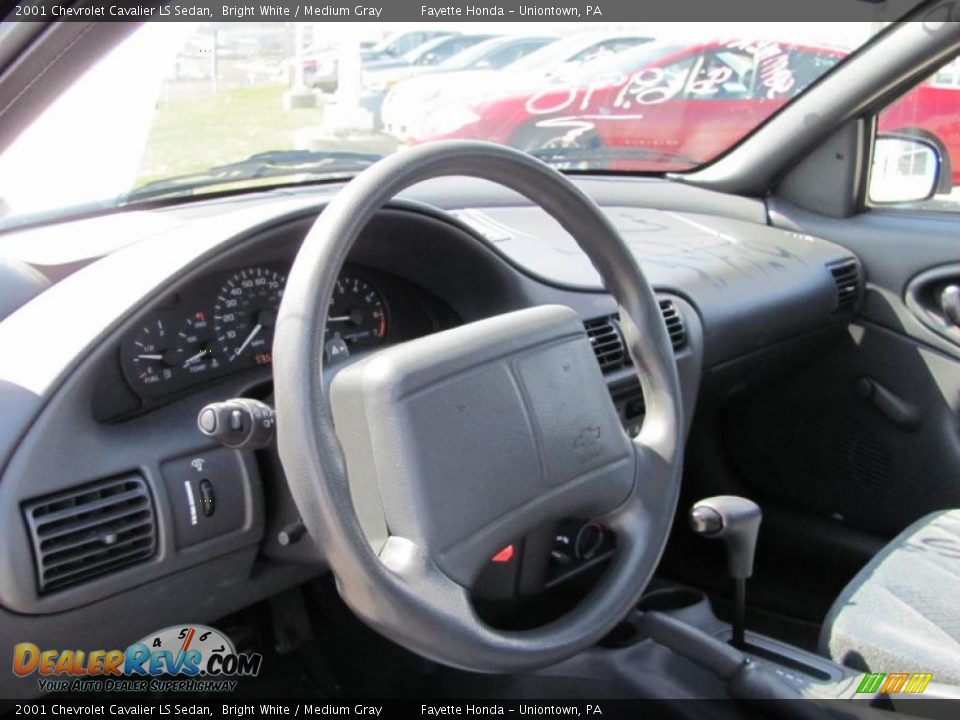2001 Chevrolet Cavalier LS Sedan Bright White / Medium Gray Photo #6