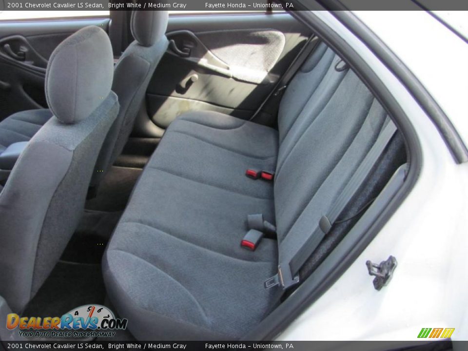 2001 Chevrolet Cavalier LS Sedan Bright White / Medium Gray Photo #9