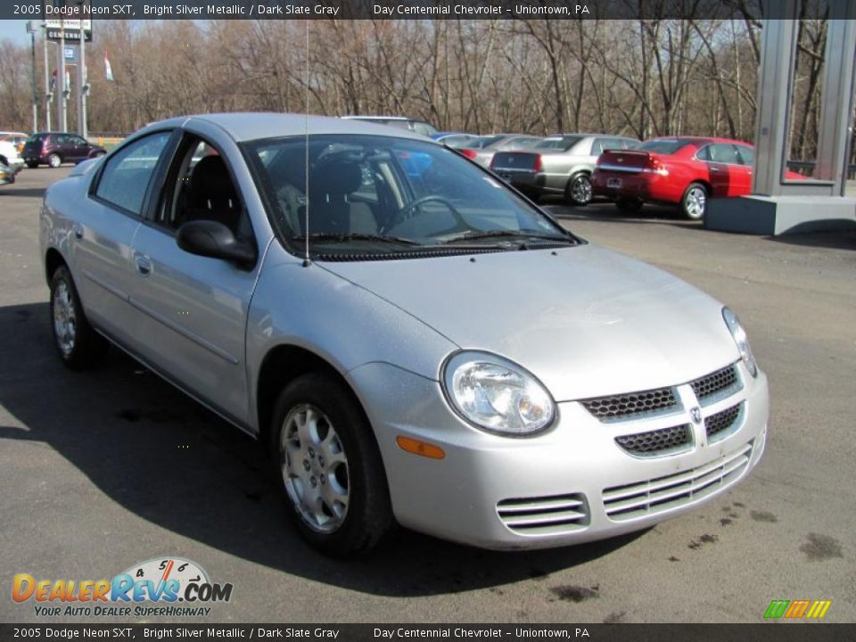 2005 Dodge Neon SXT Bright Silver Metallic / Dark Slate Gray Photo #5