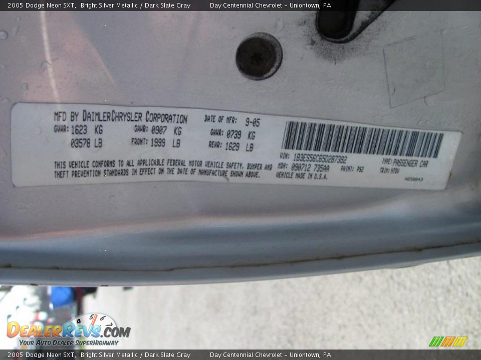 2005 Dodge Neon SXT Bright Silver Metallic / Dark Slate Gray Photo #14