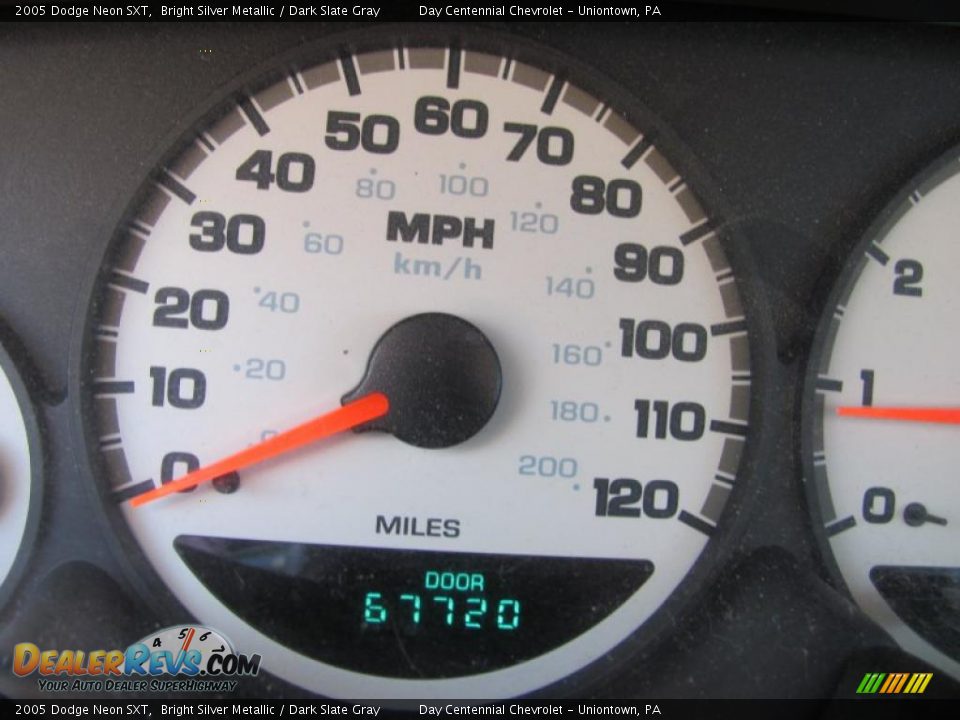 2005 Dodge Neon SXT Bright Silver Metallic / Dark Slate Gray Photo #15