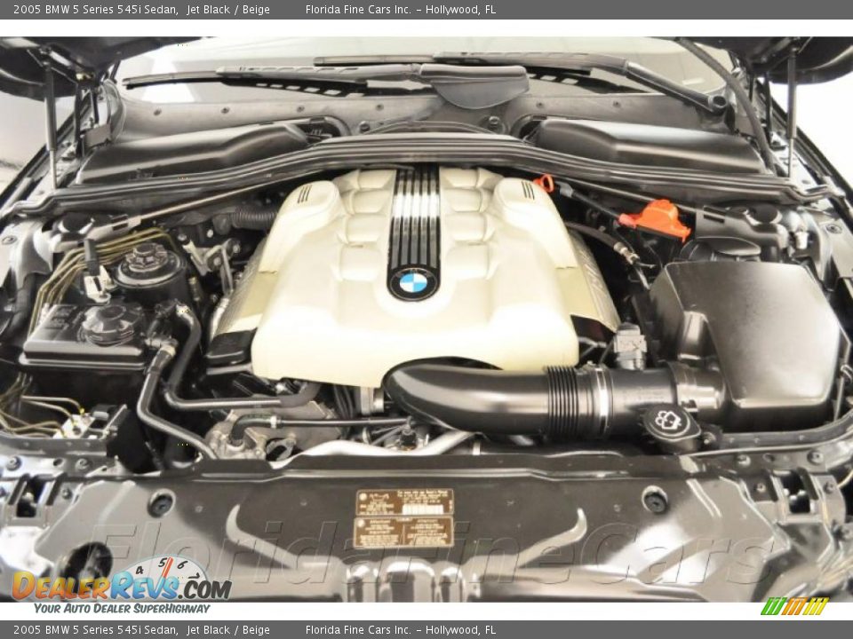 2005 BMW 5 Series 545i Sedan Jet Black / Beige Photo #9