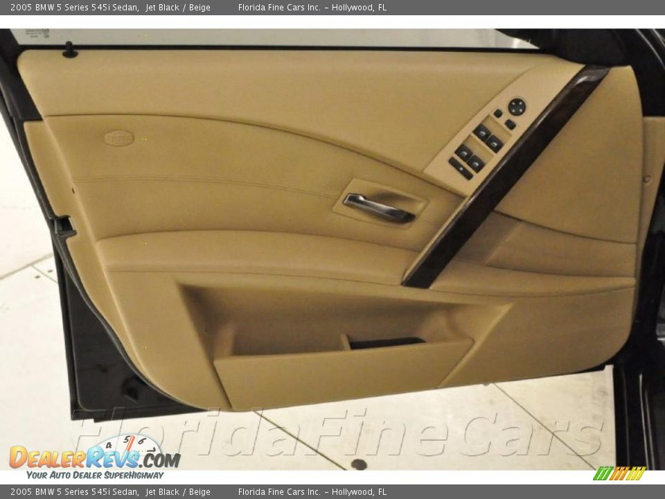 2005 BMW 5 Series 545i Sedan Jet Black / Beige Photo #11
