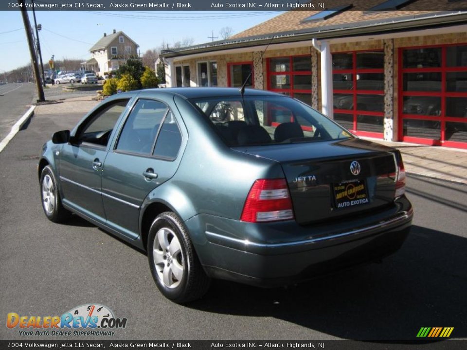 2004 Volkswagen Jetta GLS Sedan Alaska Green Metallic / Black Photo #2