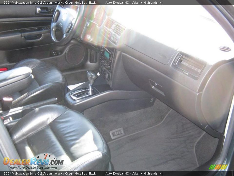 2004 Volkswagen Jetta GLS Sedan Alaska Green Metallic / Black Photo #7