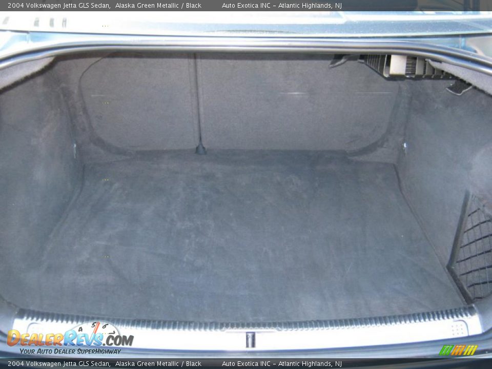 2004 Volkswagen Jetta GLS Sedan Alaska Green Metallic / Black Photo #11