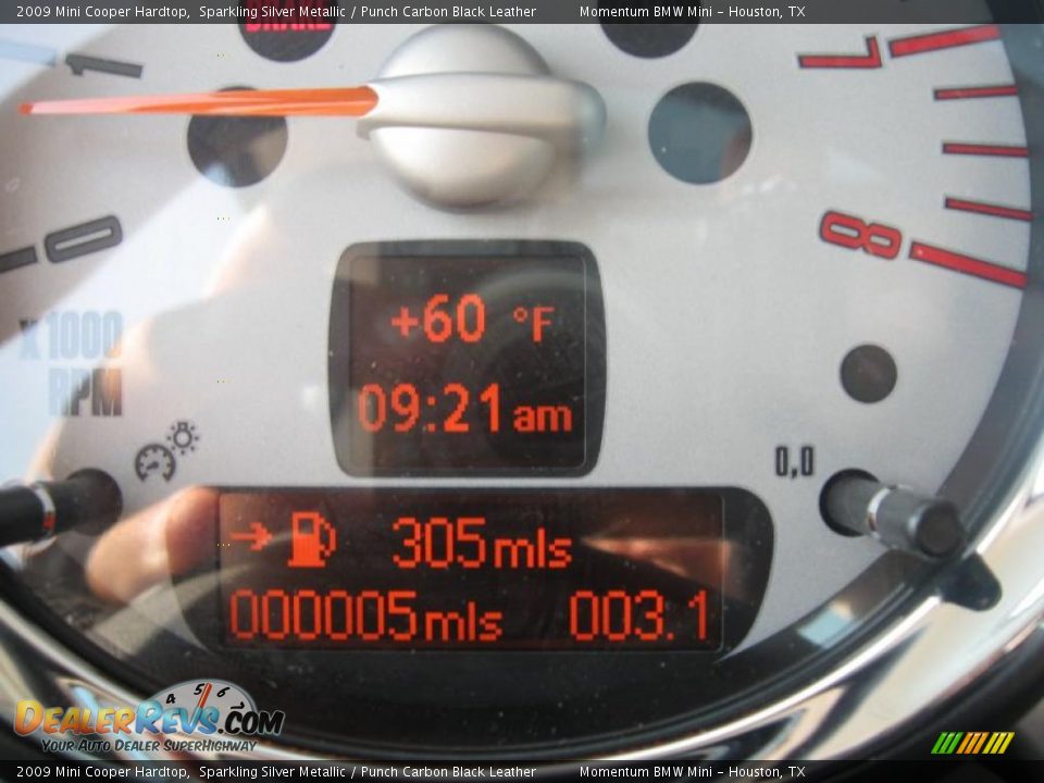 2009 Mini Cooper Hardtop Sparkling Silver Metallic / Punch Carbon Black Leather Photo #16
