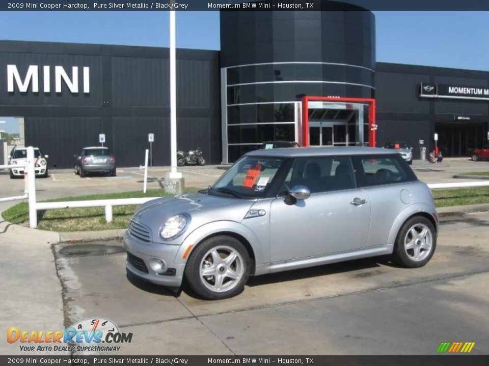 2009 Mini Cooper Hardtop Pure Silver Metallic / Black/Grey Photo #1
