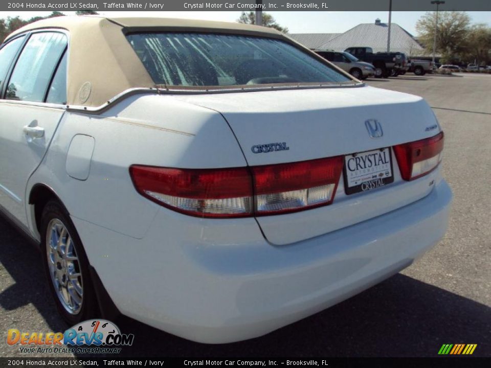 2004 Honda Accord LX Sedan Taffeta White / Ivory Photo #7