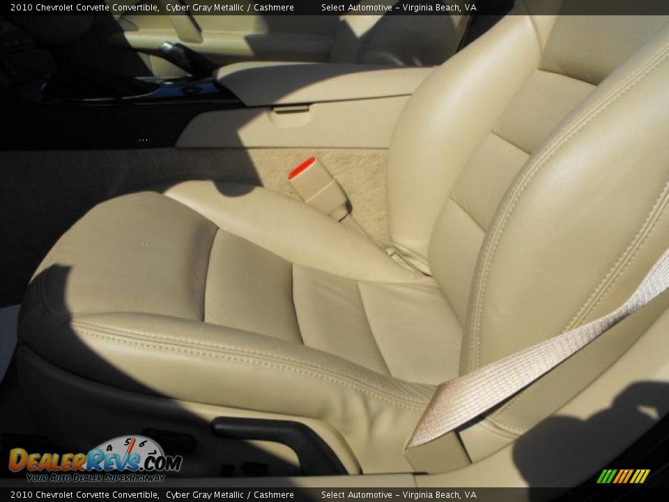 2010 Chevrolet Corvette Convertible Cyber Gray Metallic / Cashmere Photo #35