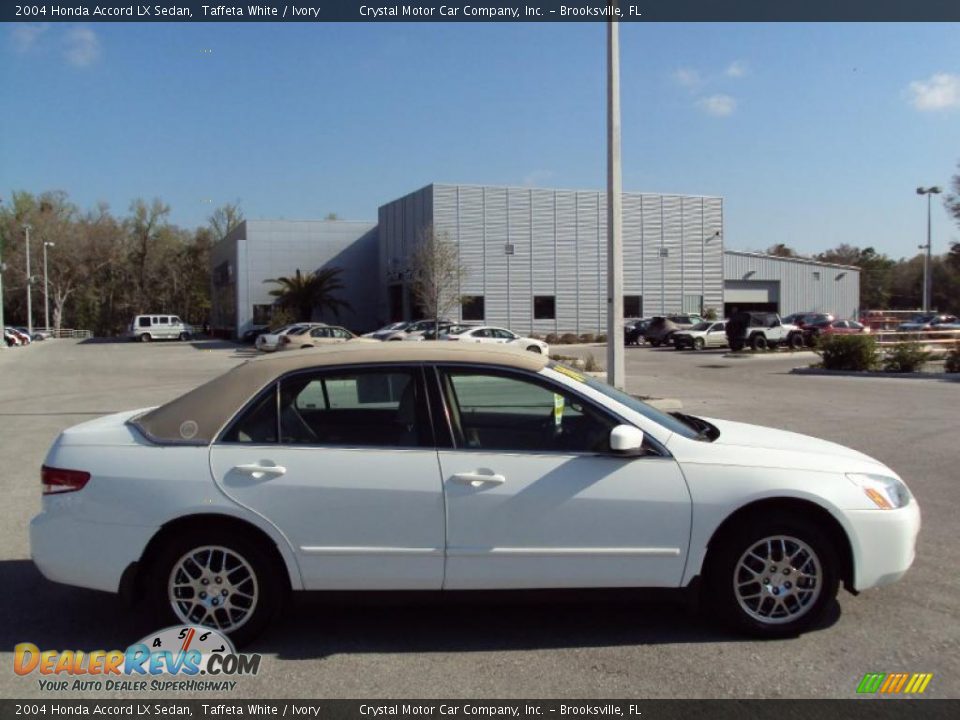 2004 Honda Accord LX Sedan Taffeta White / Ivory Photo #9