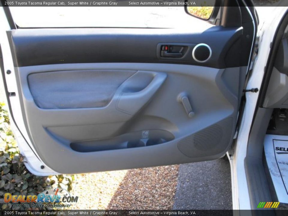 2005 Toyota Tacoma Regular Cab Super White / Graphite Gray Photo #8