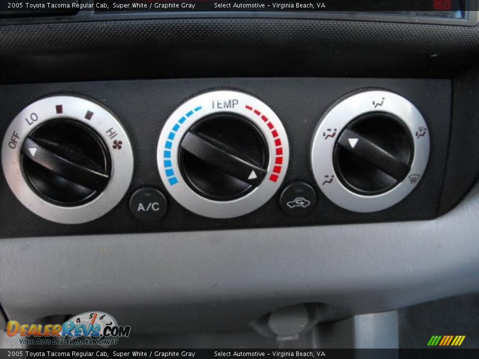 2005 Toyota Tacoma Regular Cab Super White / Graphite Gray Photo #11