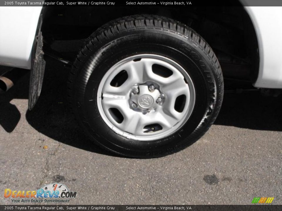 2005 Toyota Tacoma Regular Cab Super White / Graphite Gray Photo #14