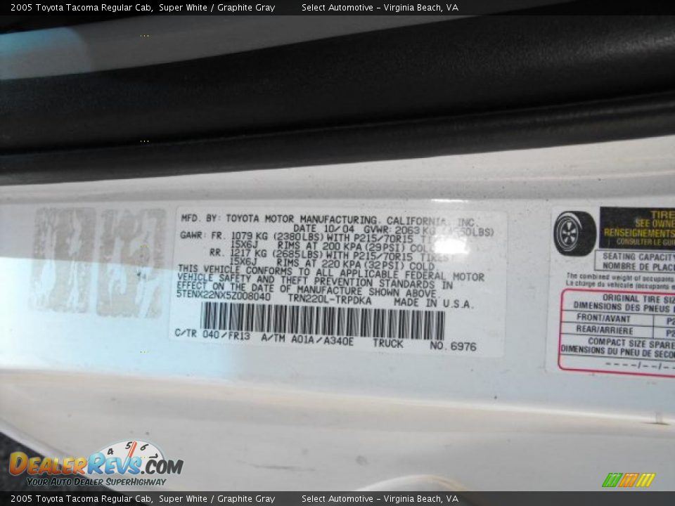 2005 Toyota Tacoma Regular Cab Super White / Graphite Gray Photo #17
