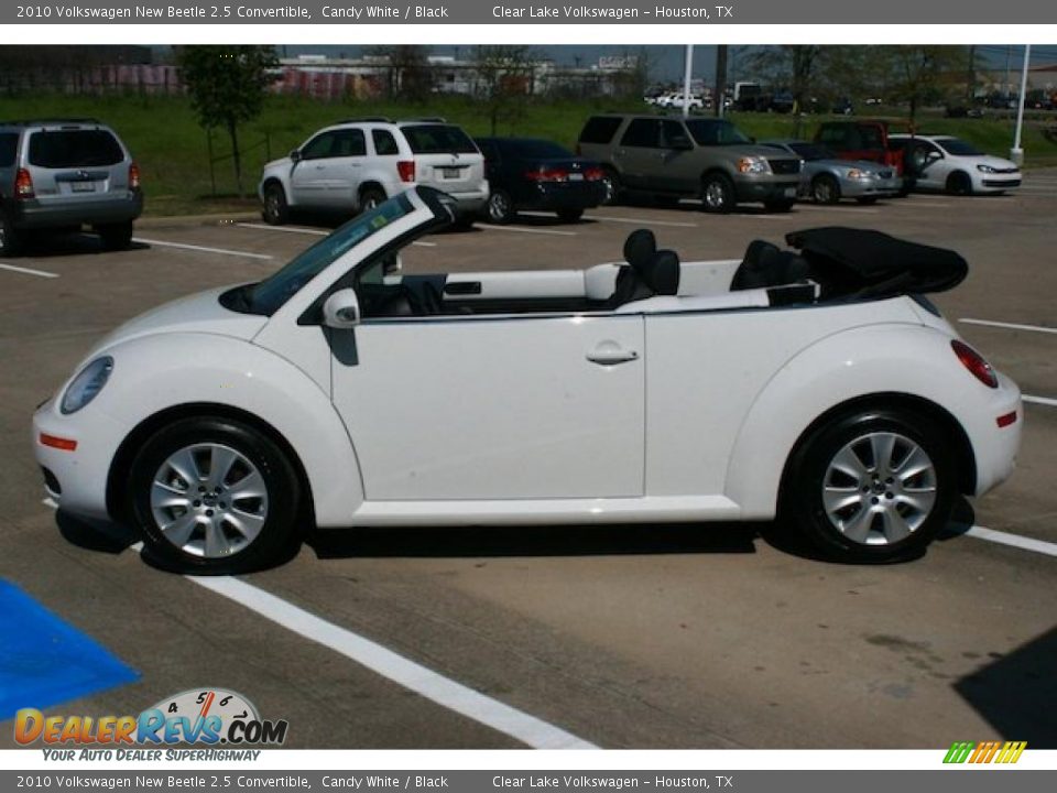 2010 Volkswagen New Beetle 2.5 Convertible Candy White / Black Photo #12
