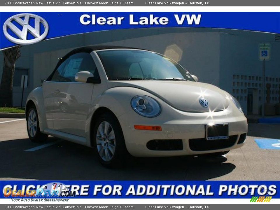 2010 Volkswagen New Beetle 2.5 Convertible Harvest Moon Beige / Cream Photo #1