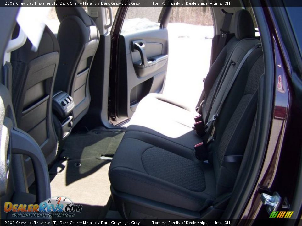 2009 Chevrolet Traverse LT Dark Cherry Metallic / Dark Gray/Light Gray Photo #11