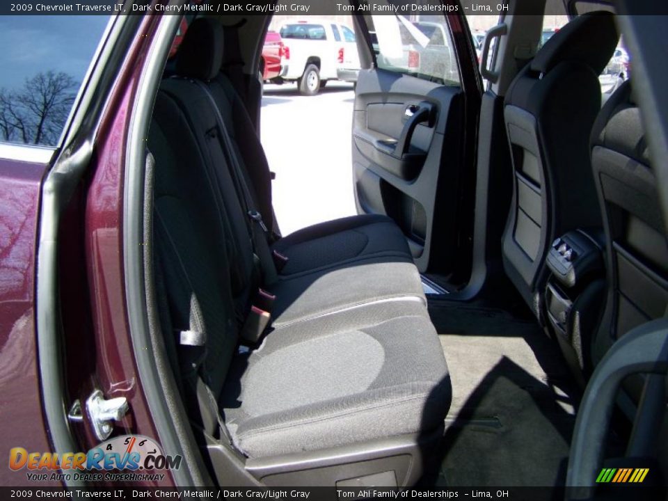 2009 Chevrolet Traverse LT Dark Cherry Metallic / Dark Gray/Light Gray Photo #13
