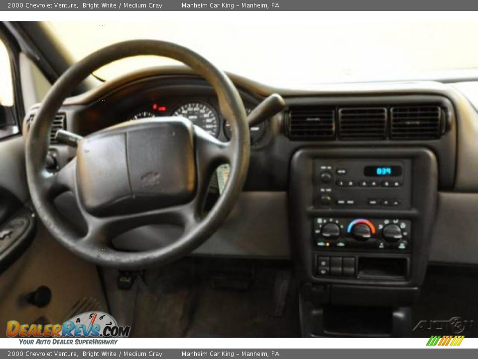 2000 Chevrolet Venture Bright White / Medium Gray Photo #7